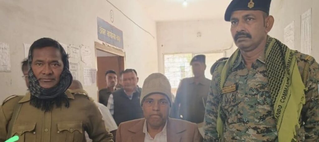 Palamu News, Chanpur Aanchal, ACB Raid Jharkhand, Corruption Case Jharkhand, Vinod Kumar Arrest, Anti Corruption Bureau, Bribe Case Jharkhand, Jharkhand Latest News
