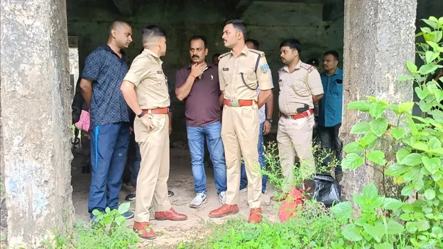 रामगढ़ में पुलिस-गैंगस्टर एनकाउंटर! प्रिंस खान गैंग का शूटर शिवा पैर में गोली लगने से घायल