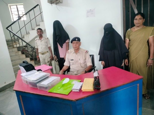 कोडरमा में ATS इनपुट पर छापा, युवक-युवती गिरफ्तार; मोबाइल से मिले संदिग्ध वीडियो और चैट