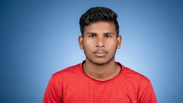 कोडरमा के विकास यादव का कमाल! ग्रामीण क्षेत्र से निकलकर झारखंड अंडर-23 क्रिकेट टीम में बनाई जगह